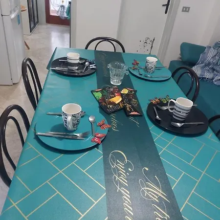 Leone Apartment